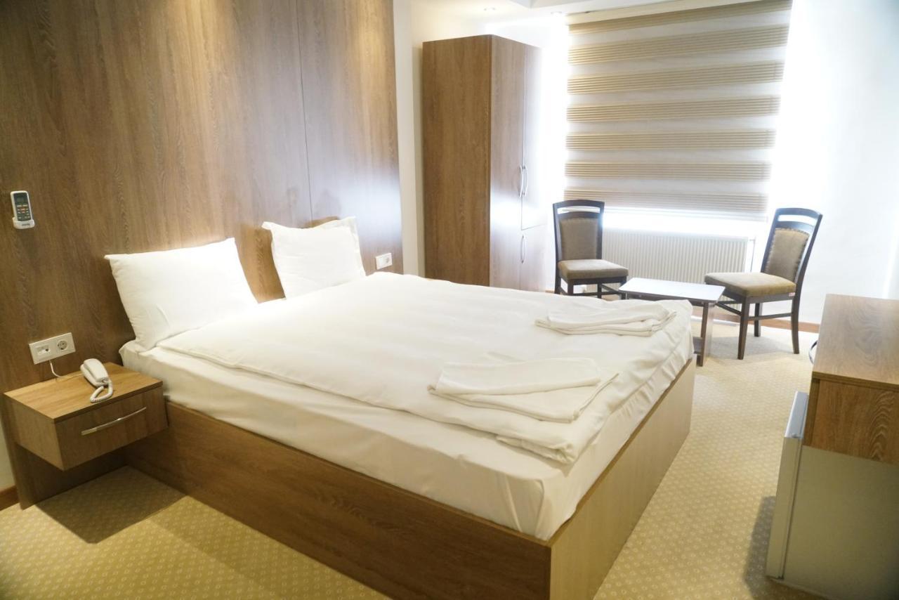 Ny World Hotel Истанбул Екстериор снимка