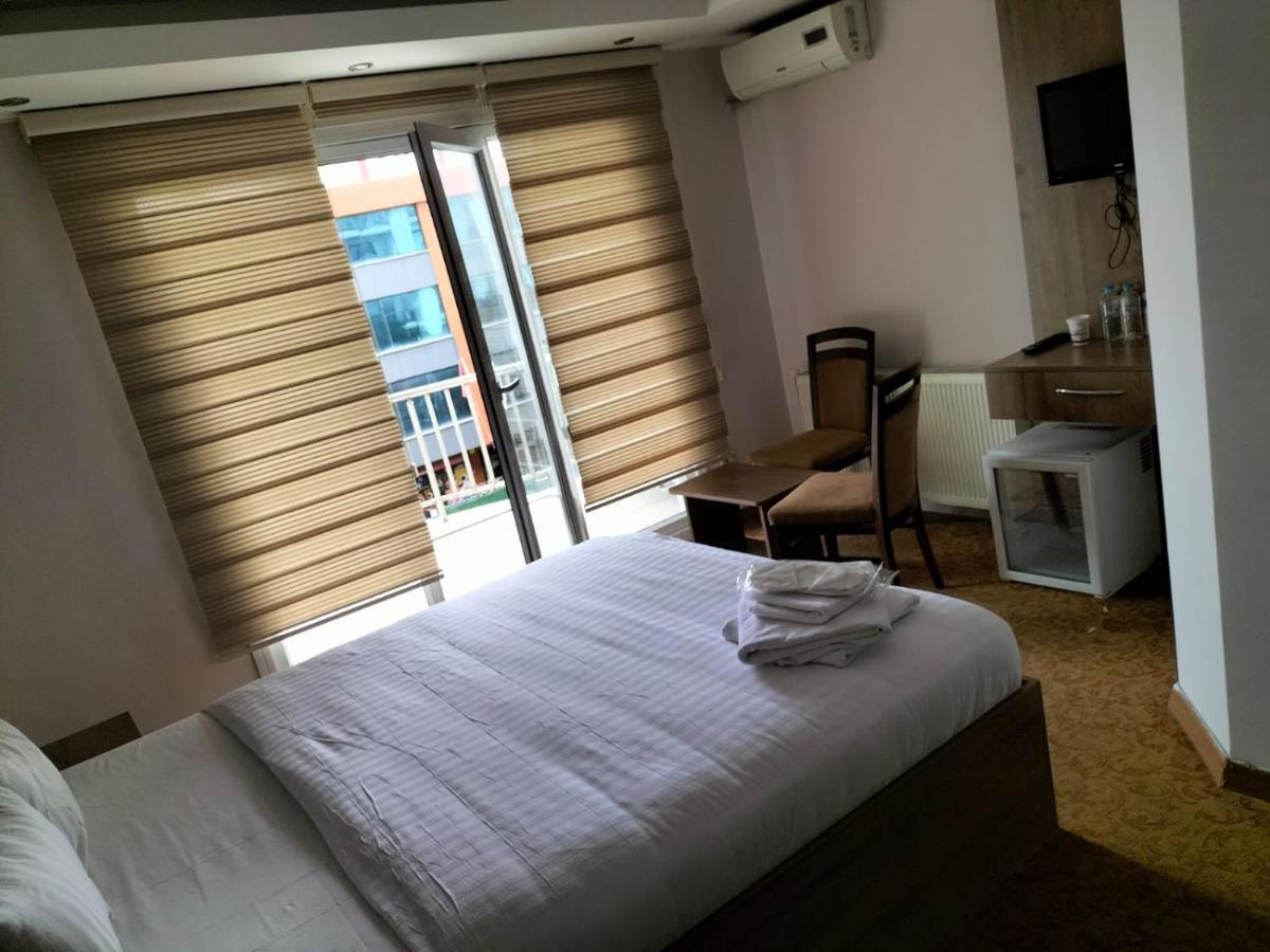 Ny World Hotel Истанбул Екстериор снимка